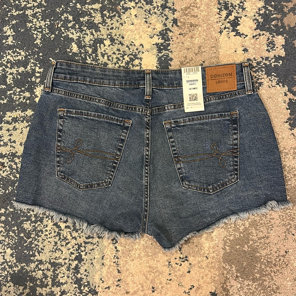 levi’s - Picture 2 of 2